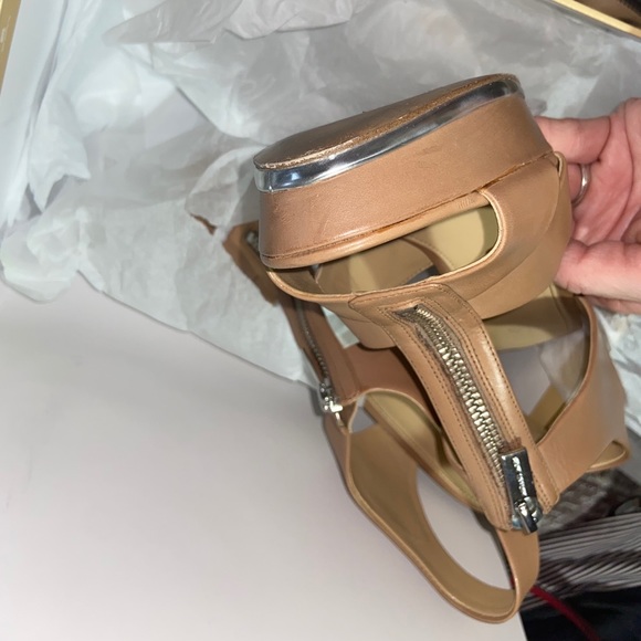 Michael Kors shoes - Picture 3 of 3